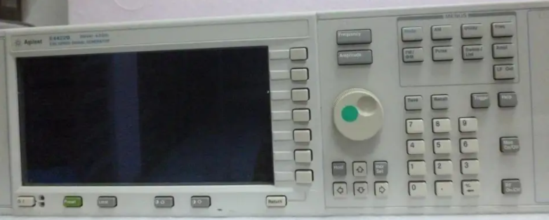 64fa6eebe949f.png 信號源E4422B.png